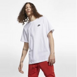 Nike T-shirt Sportswear Club AR4997 101